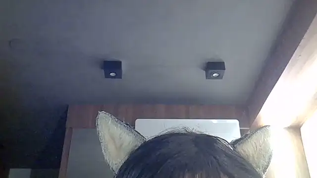 SkinnyKitten live cam
