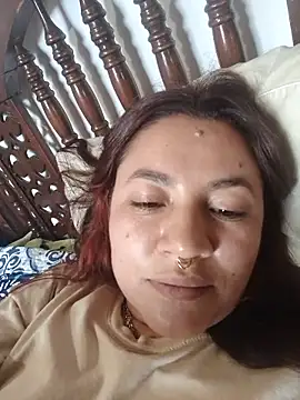 samm_curvy webcam