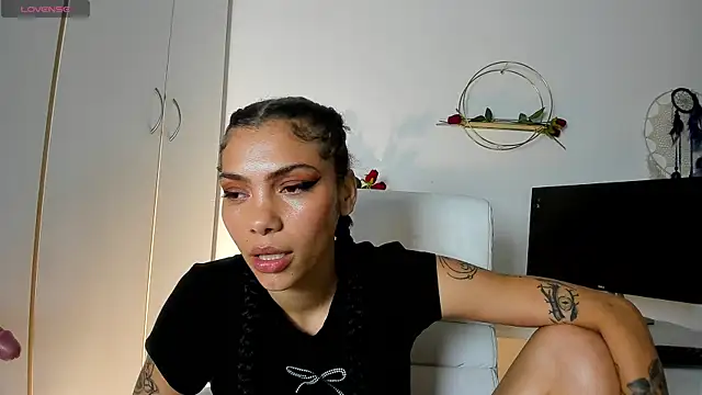 TattoedLexi_ webcam