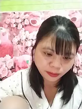 Xuka_lyss live cam on StripChat