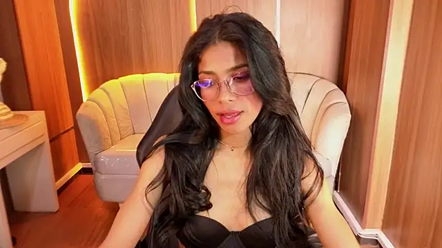 Alina_b_ webcam