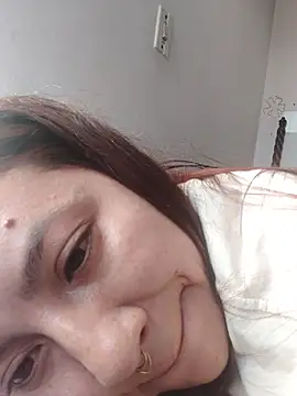 samm_curvy webcam