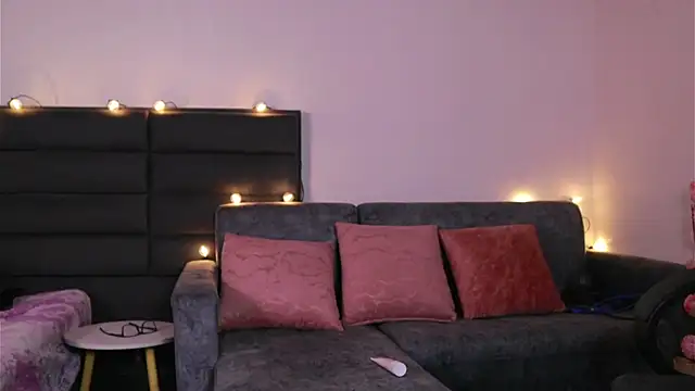 kathieandpovcock1 webcam