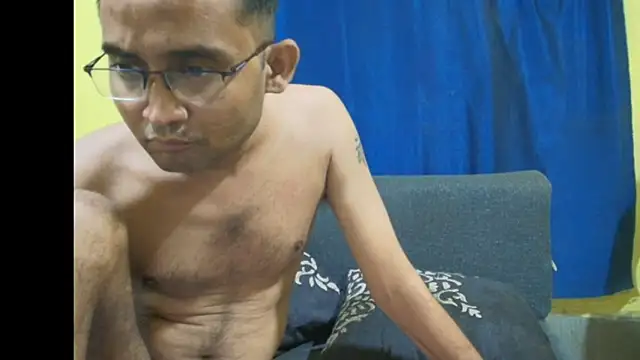 Cute_boy2000 webcam