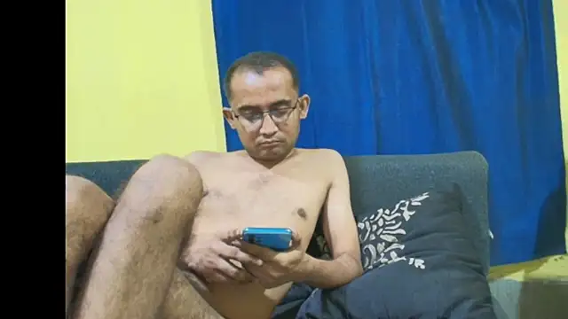 Cute_boy2000 webcam