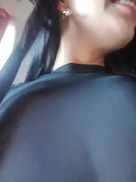 Astrid-- live cam on StripChat