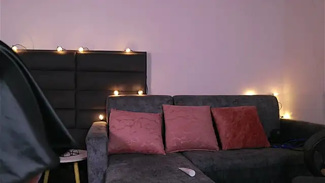 kathieandpovcock1 webcam