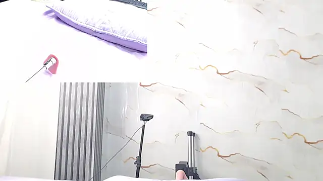 Emma_trons_ webcam