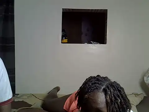 Prettyabiez webcam