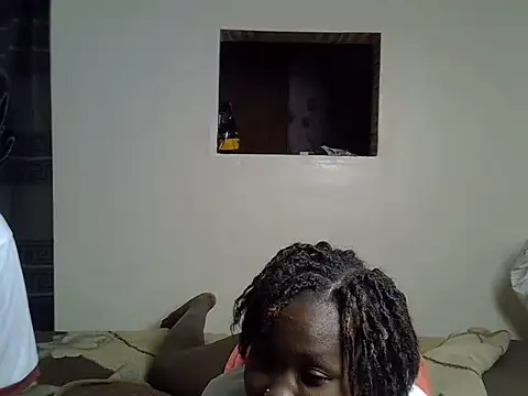 Prettyabiez webcam