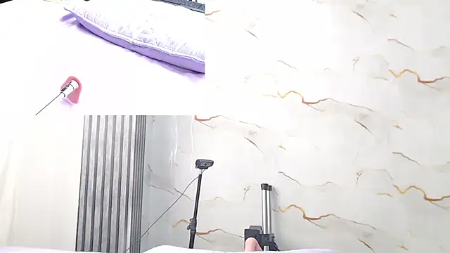 Emma_trons_ webcam
