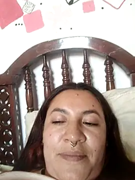samm_curvy