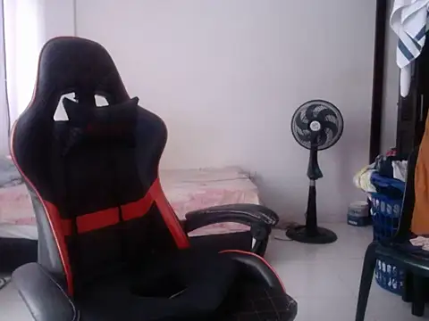 Adriana_0312 webcam