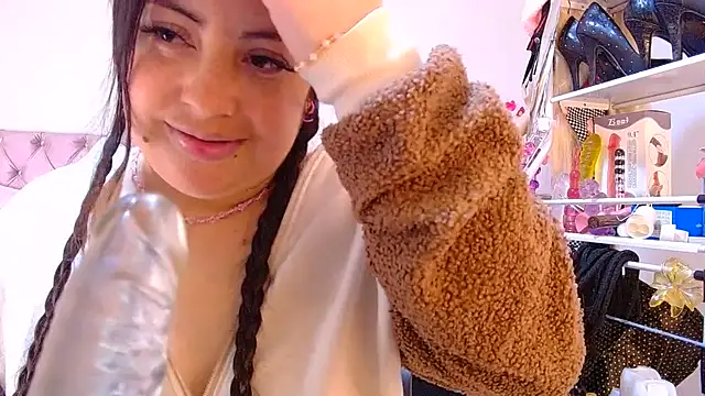 lanaqueen699 (F young) - PIC HOT