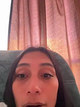 ashely--jhonsons (F young) - Make me wet in front of my family 🥵