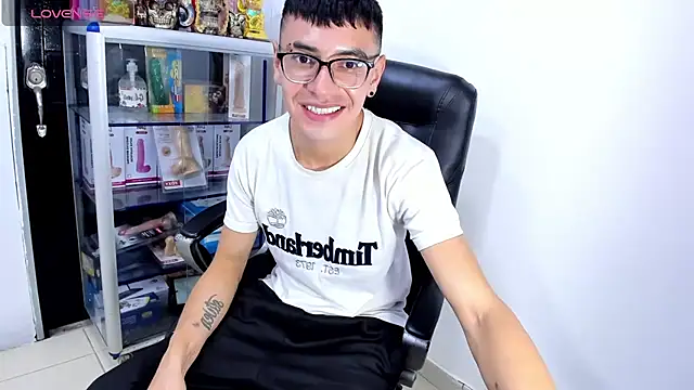 alexx_bigcockk (M young) - masturbation at my work 💥💦💥