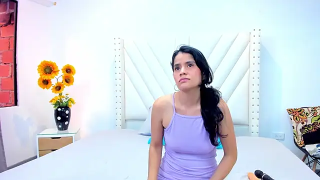 paulynavera (F young) - Naked