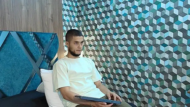 joaho_fernandez (M young) - Cum Show Time