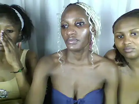 blonde_lexxy (F teen) - cum show