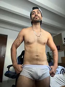 santiagomelendez (M young) - Play with my cum in public 🍆💦💦💦