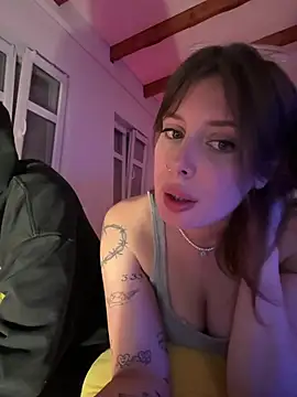chaos_and_cream (Ask my age) - Topless 1+min 🤤