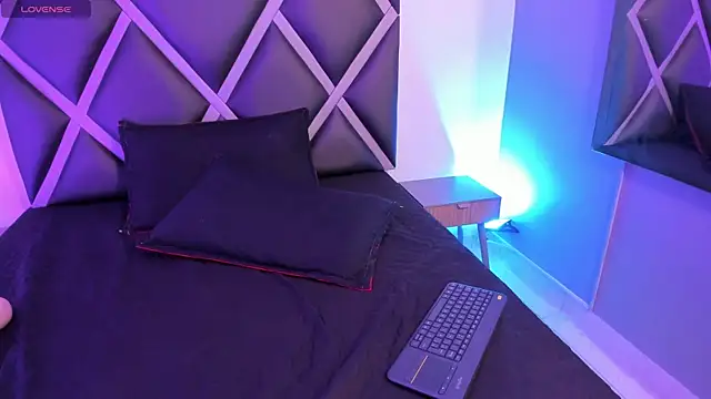 asier_23 (M twink) - Suck my fingers  close  cam