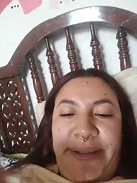 samm_curvy webcam