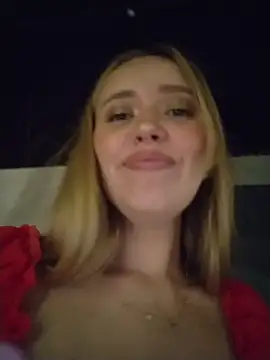 prettiekate (F young) - Lick nipples