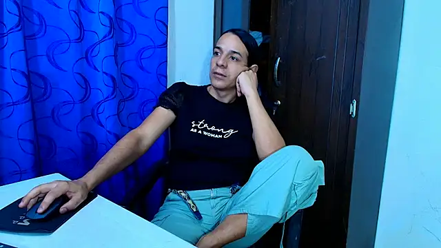 Oh_Tique webcam