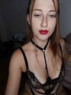 Susiee_Redd webcam