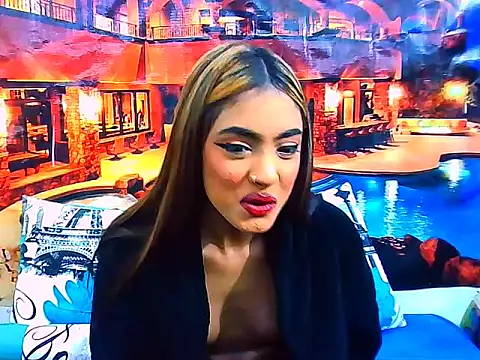 IndianPretty14u2Luv webcam