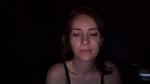 JenniferAlone webcam