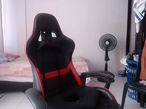 Adriana_0312 webcam