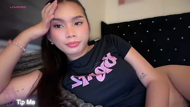 NaughtyJedGirl webcam