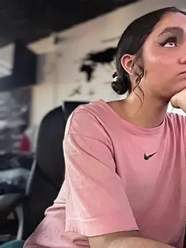 Isabella-Teen webcam