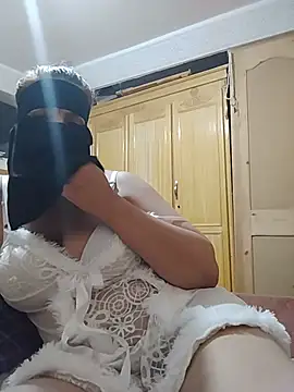 Laty_123 webcam