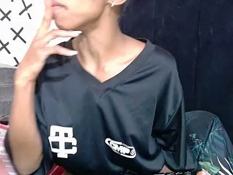 creamyslender23 webcam