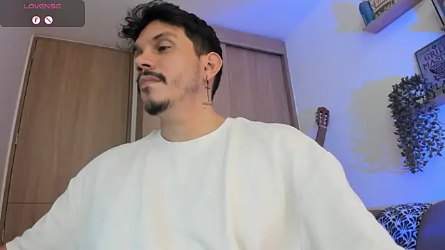 alejandro_stark - Alejandro_stark's free webcam - UK Sex Cams
