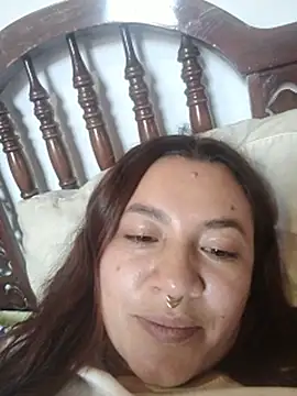 samm_curvy webcam