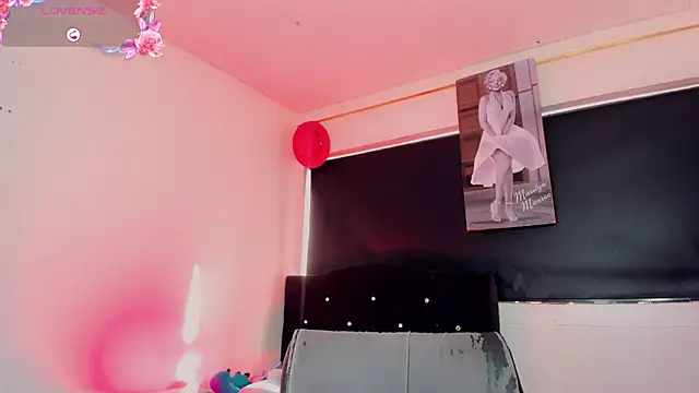 Kendall_hornyy webcam