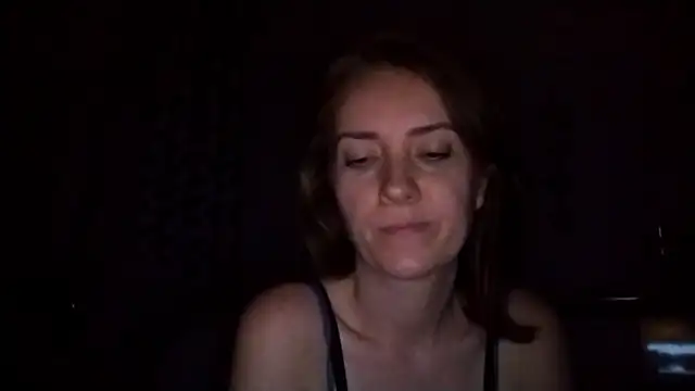 JenniferAlone webcam