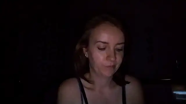 JenniferAlone webcam
