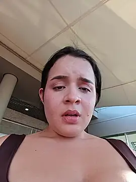 Julieth_hot-69 webcam