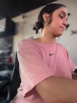 Isabella-Teen webcam
