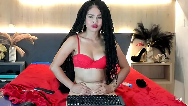 LorenaVarga live cam on StripChat
