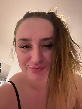 TwojaMary69 webcam