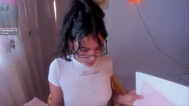aluna_0310 webcam