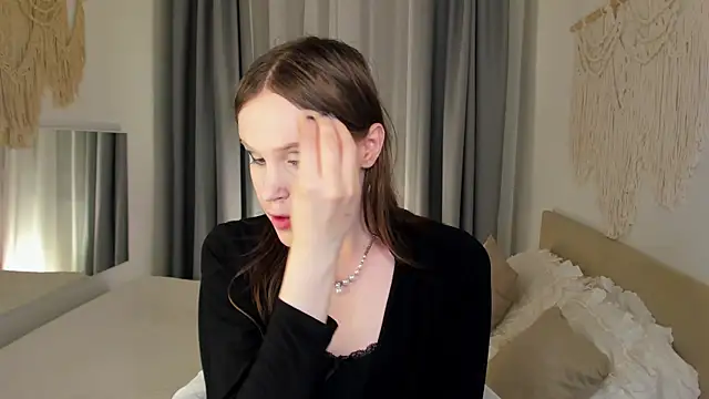 EffieMinki webcam