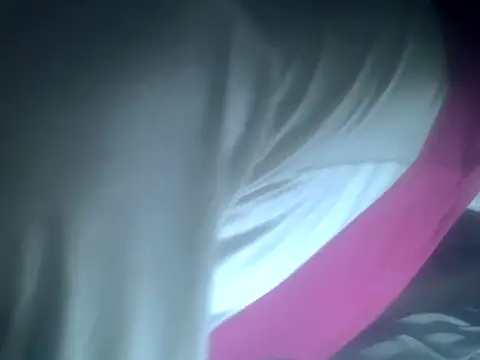 cute-shamza live cam on StripChat