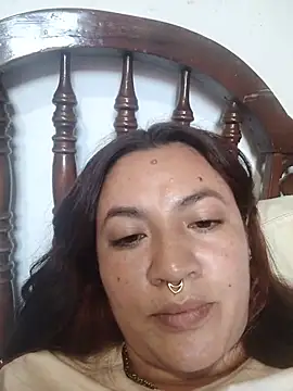 samm_curvy webcam